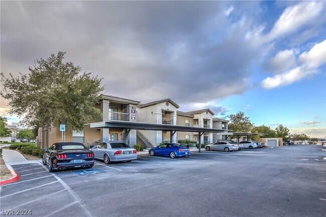 Building Photo - 8000 W Badura Ave