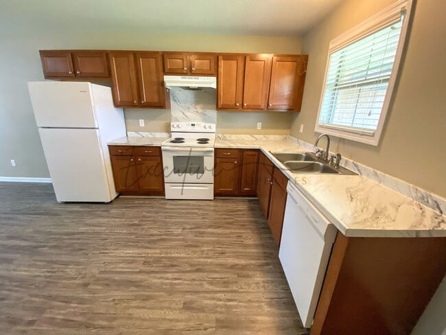 Foto del edificio - 204 S. Welty Avenue