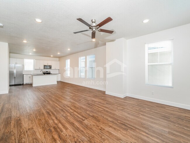 Building Photo - 6042 W South Jordan Pky