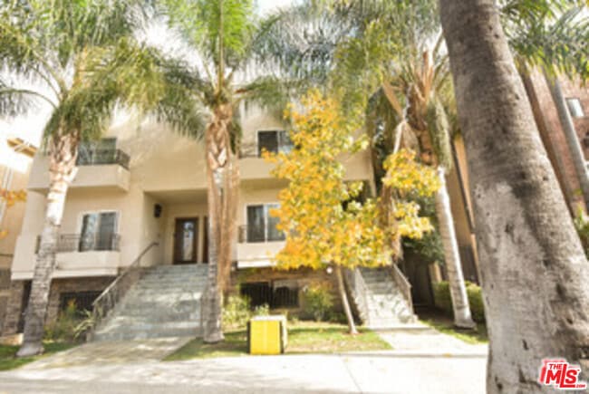 Building Photo - 4428 Fulton Ave