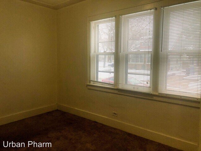 Foto del edificio - 852 11th St NW