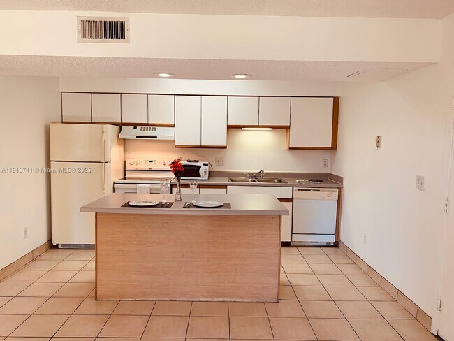 Foto del edificio - 4055 W McNab Rd