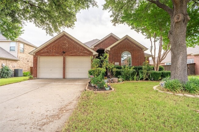 Photo - 2324 Crestridge Dr House