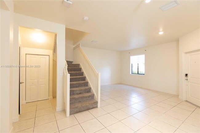 Building Photo - 387 NE 208th Terrace