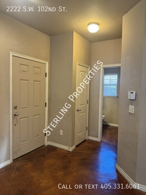 Foto del edificio - 2222 SW 102nd St