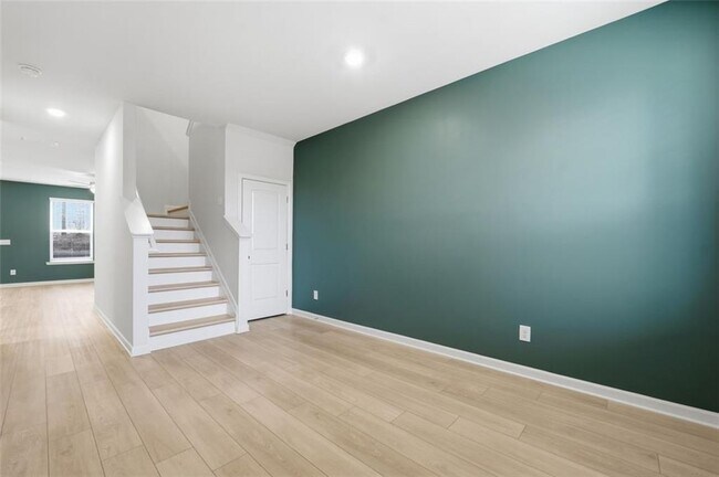 Building Photo - 208 Filer Dr