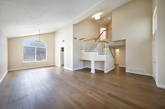 Building Photo - 10205 Single Oak Dr