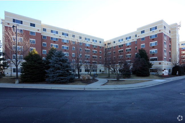 Foto del edificio - Montclare Senior Residences