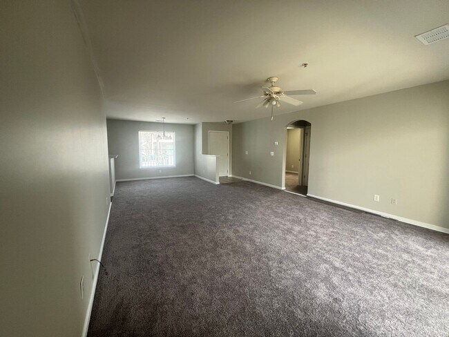 Photo - GARDEN CREEK @ AZEALA LAKES Apartment