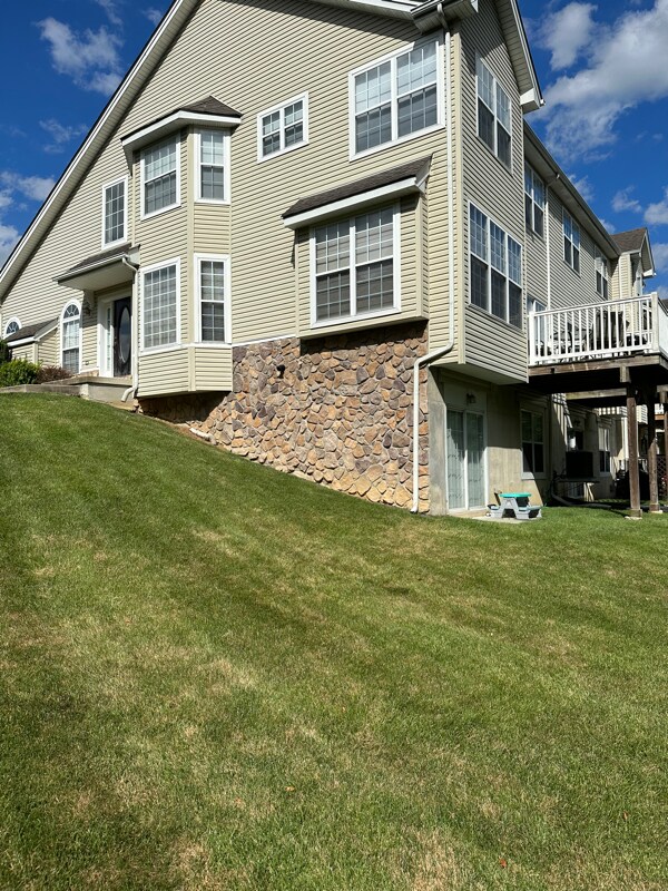 Foto del edificio - 191 Westbrook Dr