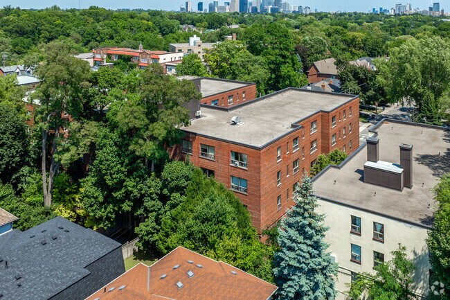 Building Photo - 1596-1598A Bathurst Street