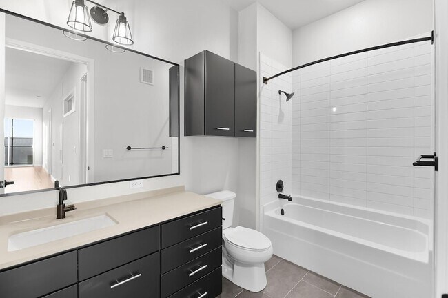 Foto del edificio - 4510 Terry-O Ln