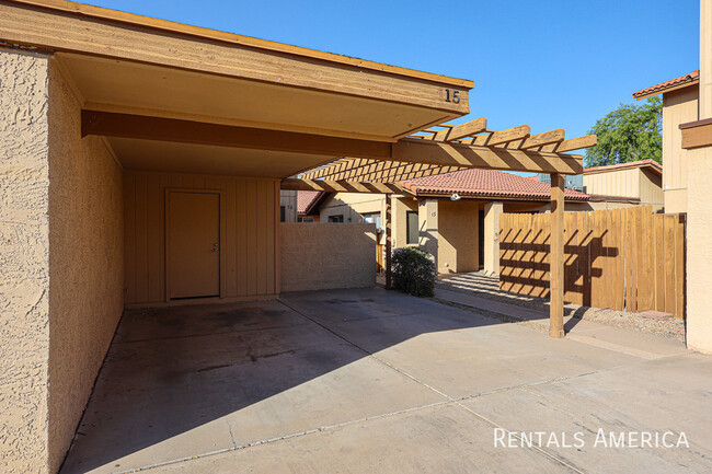 Building Photo - 14838 N 24th Dr