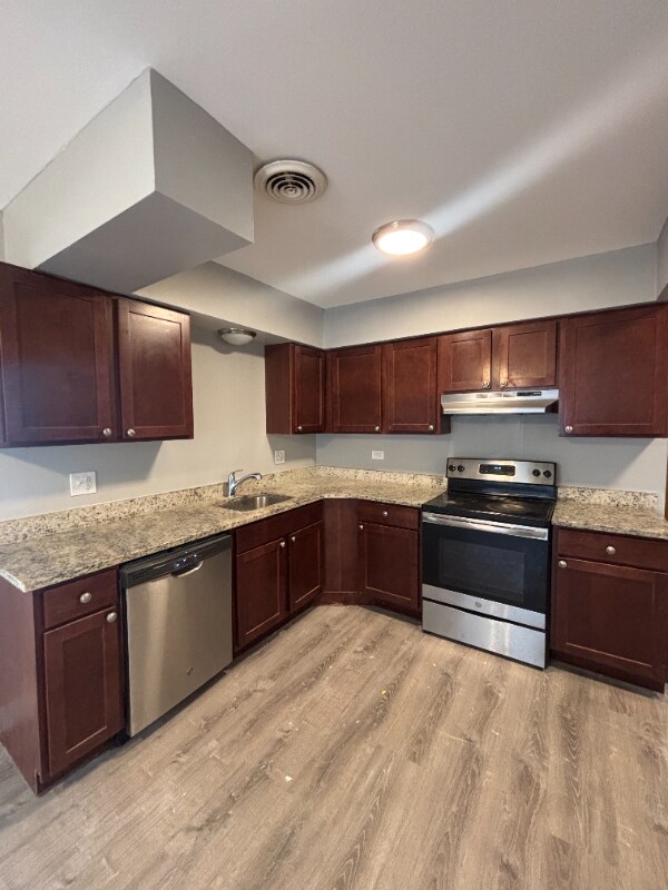 Primary Photo - 3115-3125 W 79th St