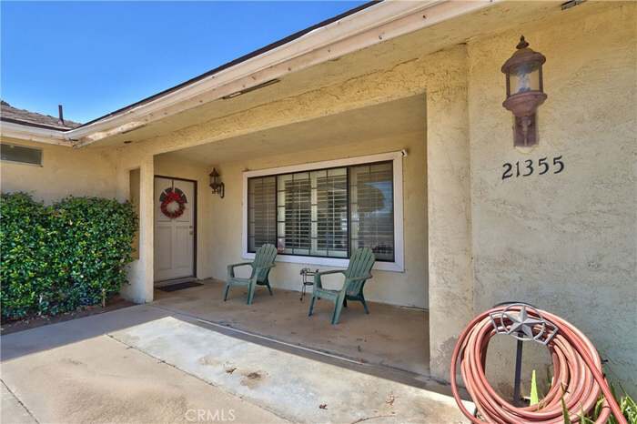 Foto principal - 21355 Webster Ave