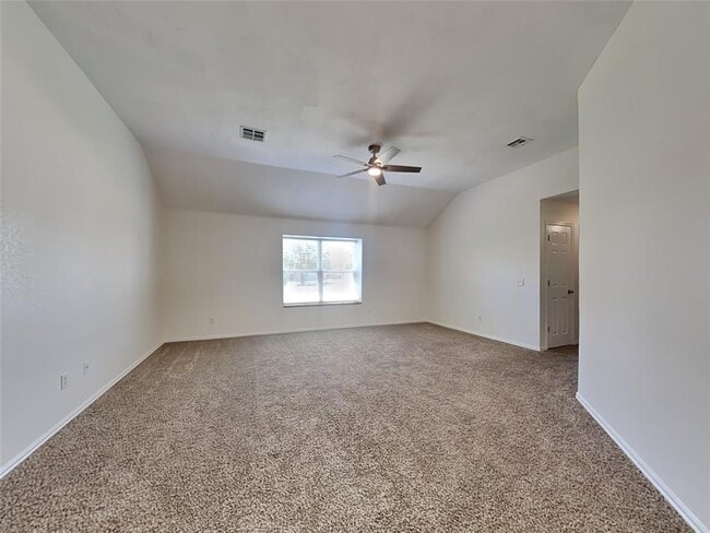 Building Photo - 4504 Applegate Dr