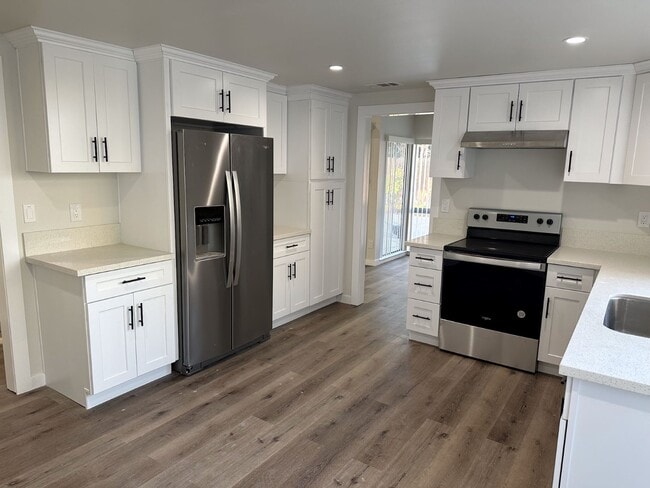 KITCHEN - 26491 Cancion Dr