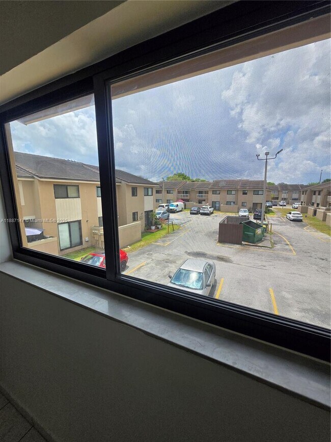 Building Photo - 15425 SW 80th St
