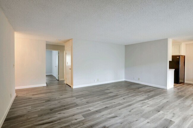 Foto del edificio - 2 br, 2 bath House - 978-A KIELY BLVD