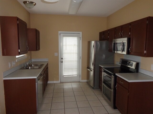 Foto del edificio - 13312 Bolingbrook Ln