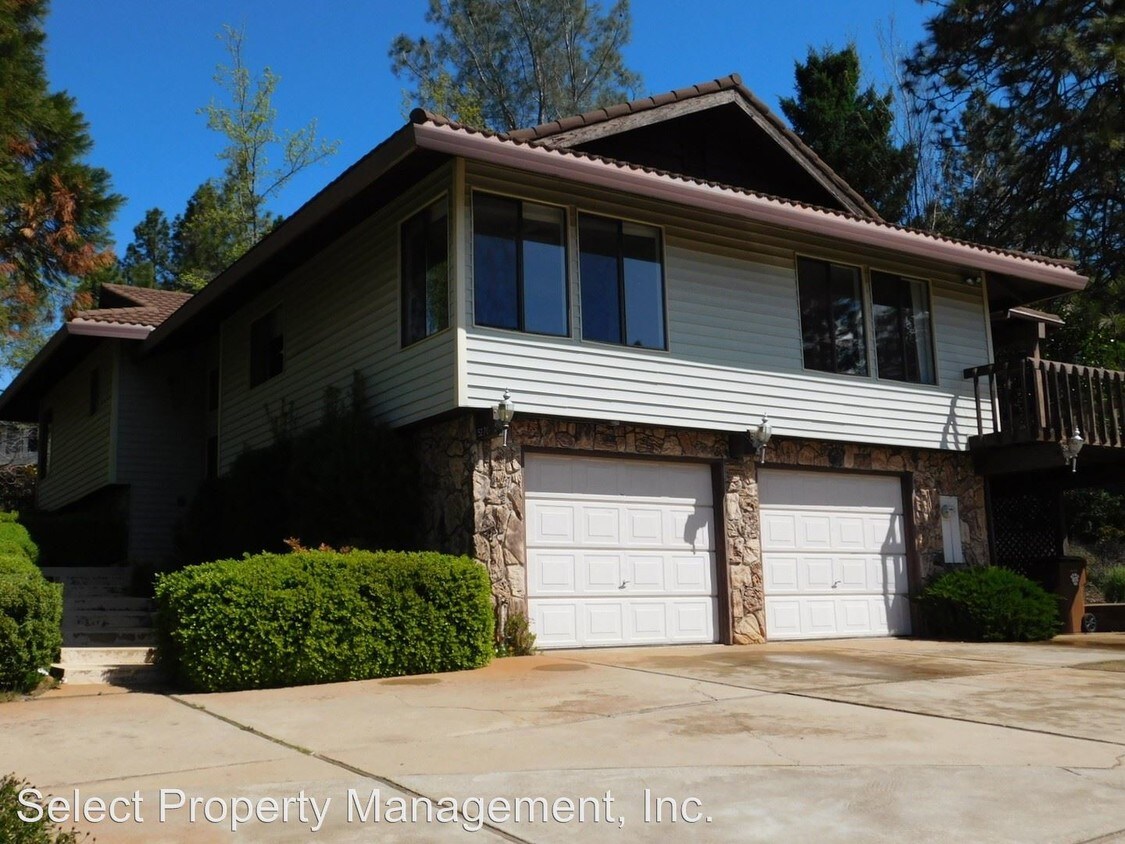 Primary Photo - 3 br, 2.5 bath House - 5270 Xeno Place