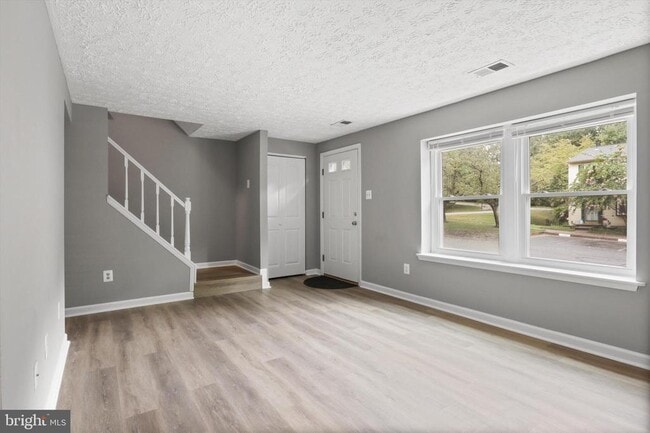 Building Photo - 8353 Fern Leaf Ct