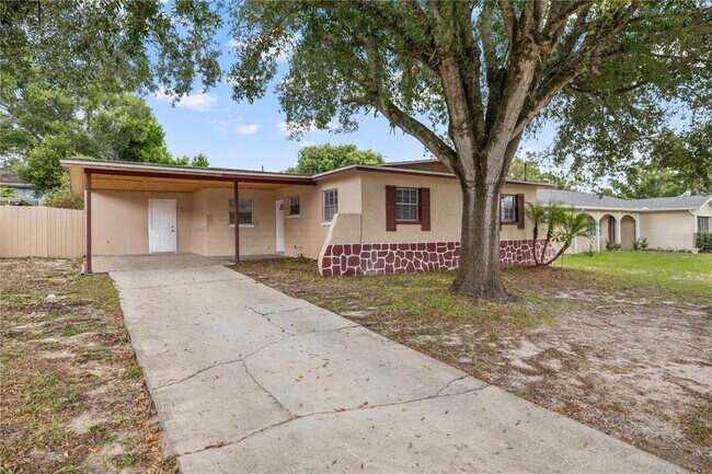 Foto del edificio - 7314 Sequoia Dr