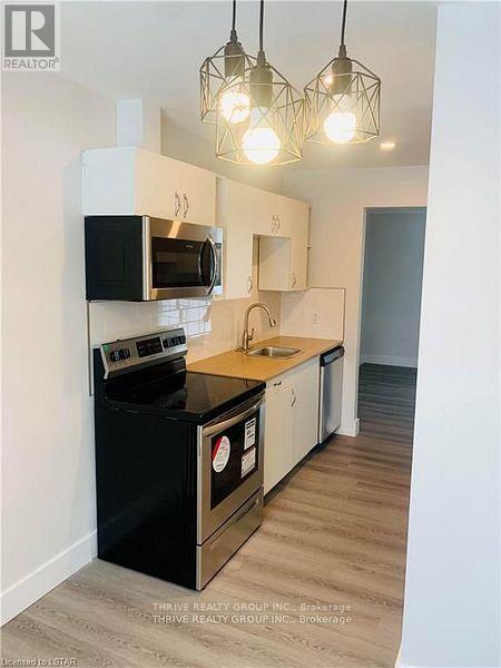 Photo du bâtiment - 8 Homestead Crescent