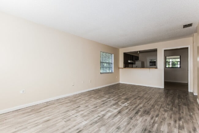 Foto del edificio - 620 Emerald Ave