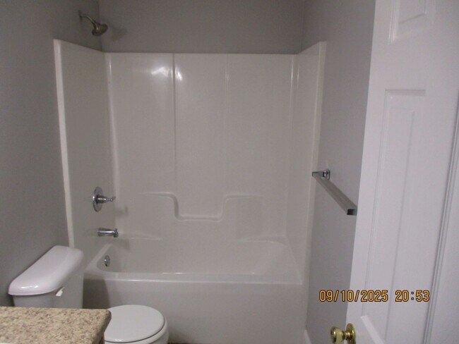 Building Photo - 1272 Askew