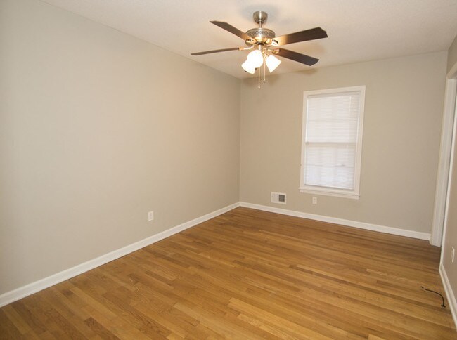 Building Photo - 141 Bridgeton Rd