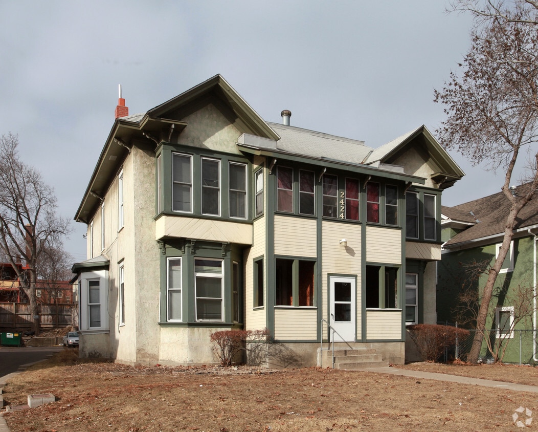 Primary Photo - 2424 4th Ave
