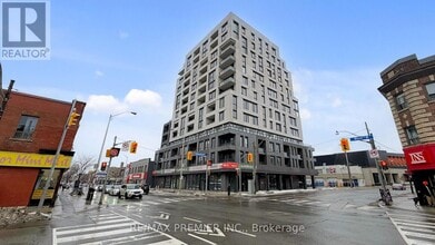 Building Photo - 758 Dovercourt Rd