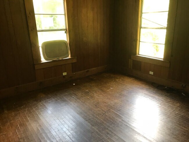 Foto del edificio - 604 Peach St