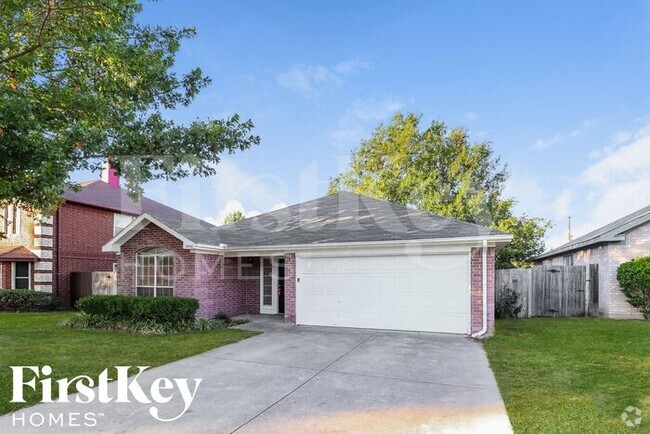 Building Photo - 7956 Clear Brook Cir