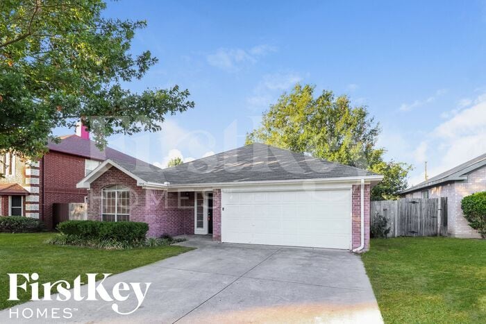 Primary Photo - 7956 Clear Brook Cir