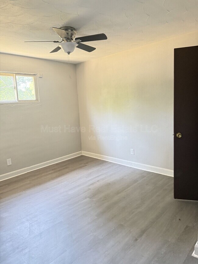 Foto del edificio - 1255 22nd St NE