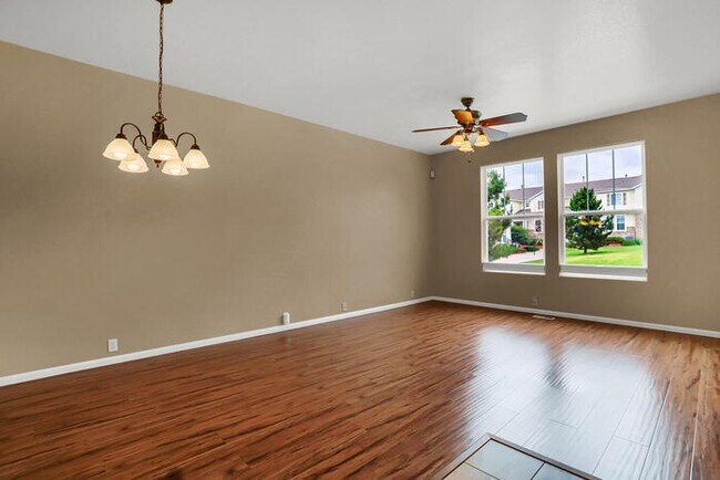 Building Photo - 5966 Chorus Heights