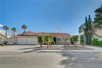 Building Photo - 6635 Costa Brava Rd