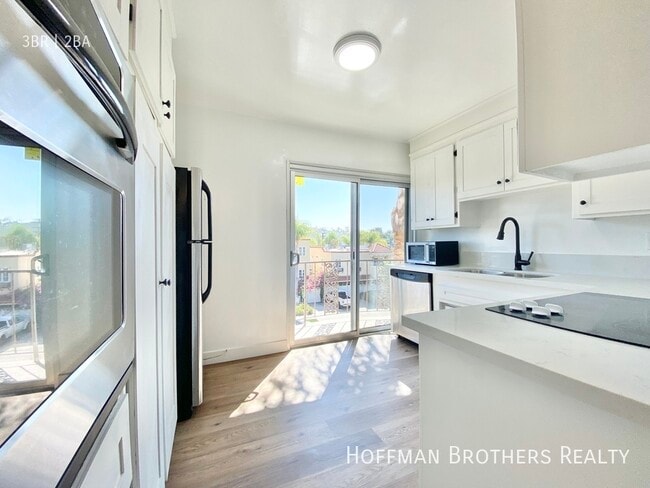 Foto del edificio - 919 N Alfred St