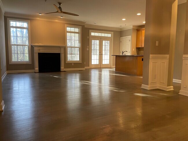 Building Photo - 113 Towne Ridge Ln