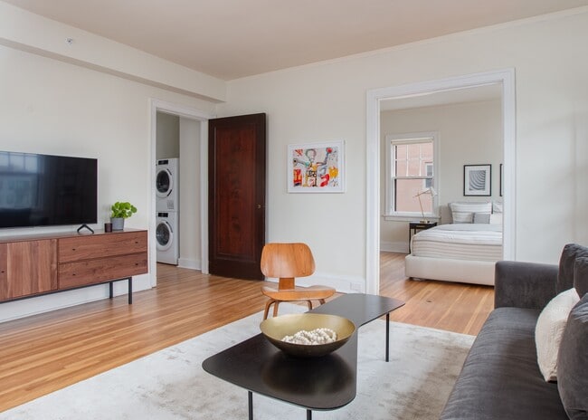 Foto del edificio - Treehouse Apartments