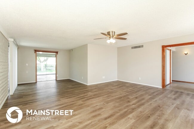 Building Photo - 8411 E Colette St