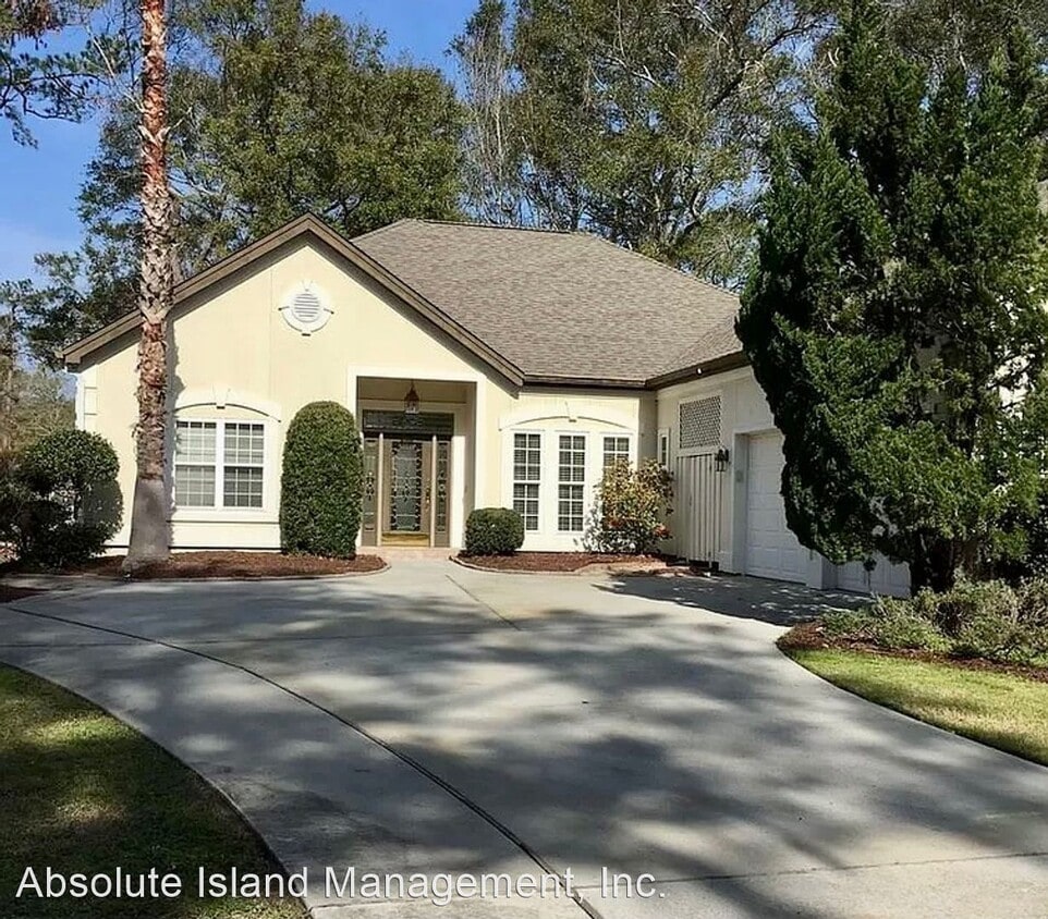 Primary Photo - 3 br, 2.5 bath House - 6 Bethel Court
