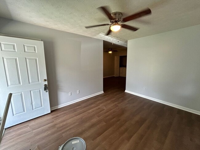 Photo - 623 Ohio St Apartment