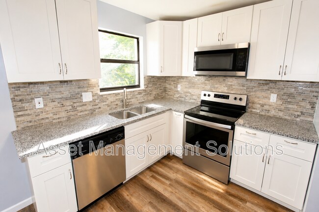 Foto del edificio - 1 Oak Point Dr