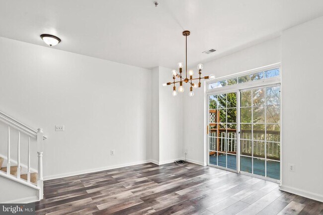 Building Photo - 1824 Cedar Cove Way