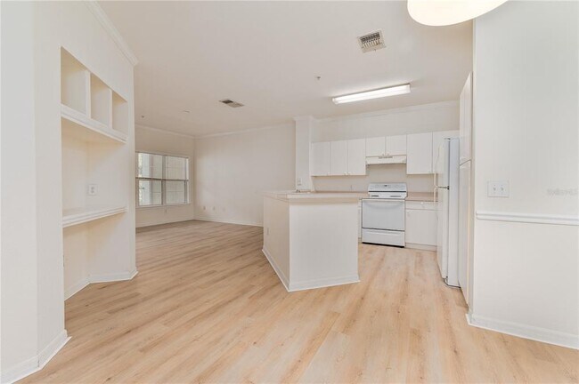 Building Photo - 3593 Conroy Rd