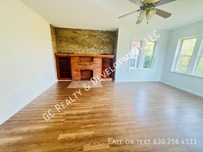 Foto del edificio - 6124 S Whipple St