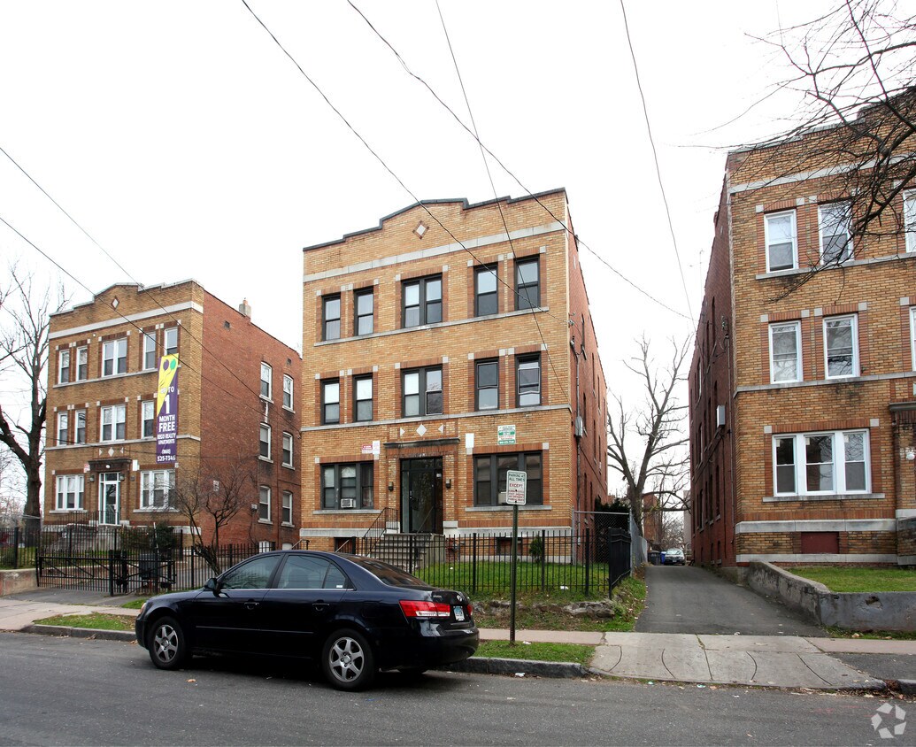 Primary Photo - 148-150 Clark St